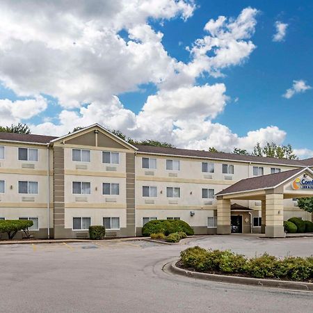 Comfort Inn & Suites East Moline Near I-80 Exterior photo